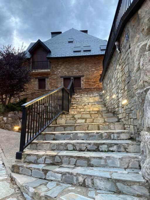 Elegante Apartamento En Escarrilla Con Vistas Al Valle Экстерьер фото