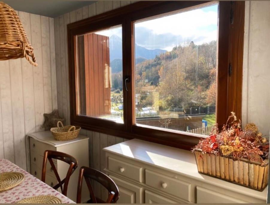 Elegante Apartamento En Escarrilla Con Vistas Al Valle Экстерьер фото